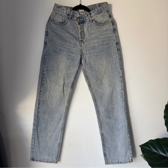 Princess Polly Light Wash Asymmetric Straight Leg Jeans - Picture 1 of 11